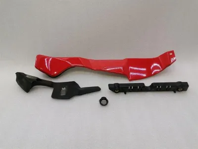 Ferrari F12 Berlinetta F152 Right Wing Bracket 88188911 Fender Bracket-