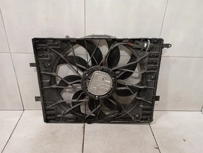 Mercedes C63 W205 Radiator Fan A0999061901 Fan Electric Fan 1000W AMG C63-