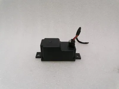 Mercedes C Class W205 Voltage Converter A2054400073 Voltage Converter A2059052809-