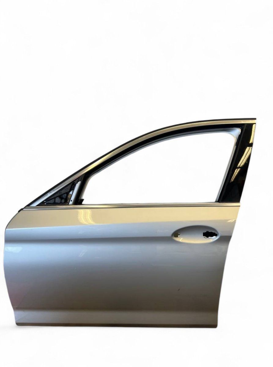 Door Front Left BMW 5 (G30, G31) (2016-2024)