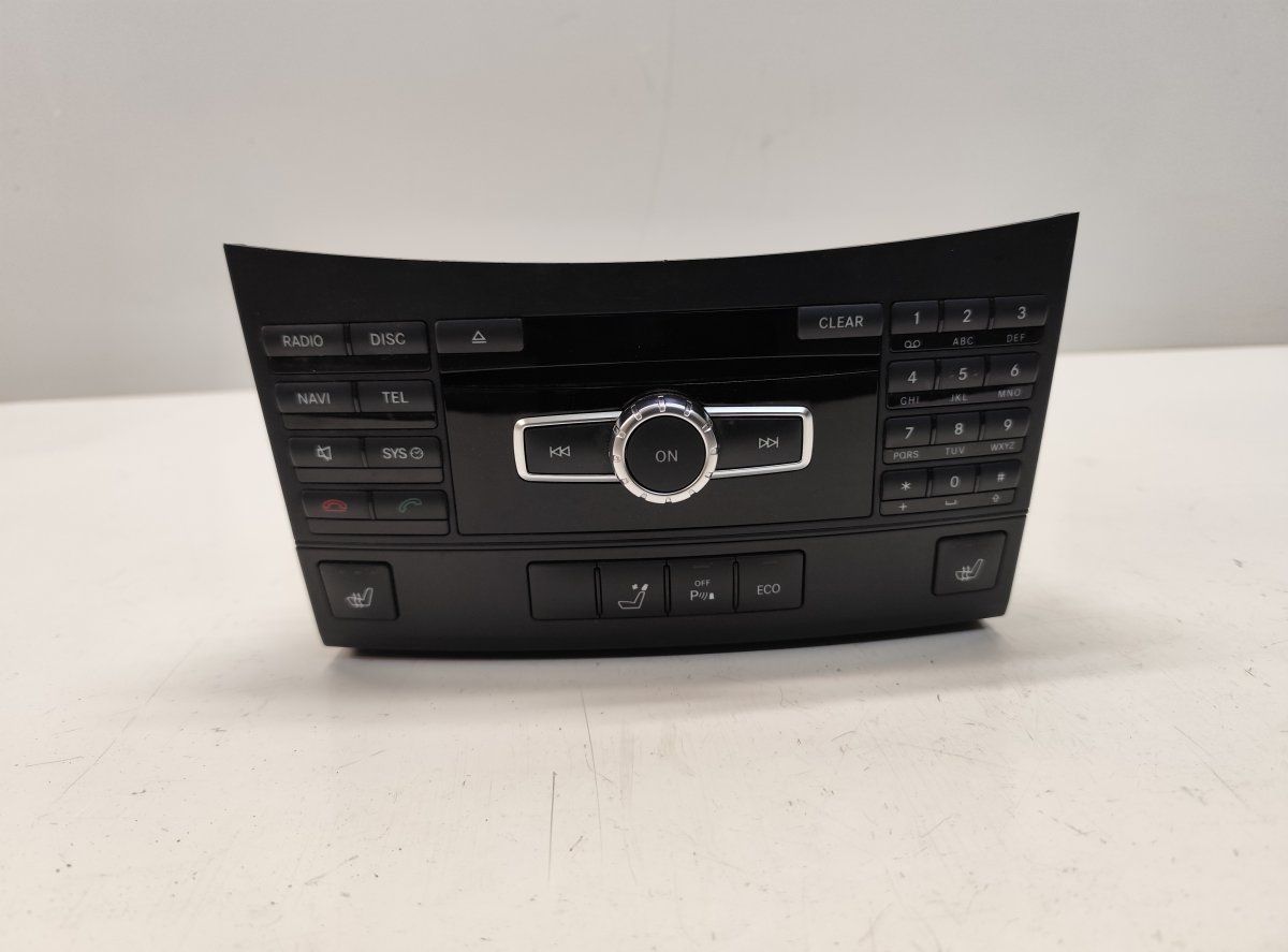 A2129001217 A2129013804 Radio MERCEDES-BENZ E-CLASS (W212) (2009-2016)