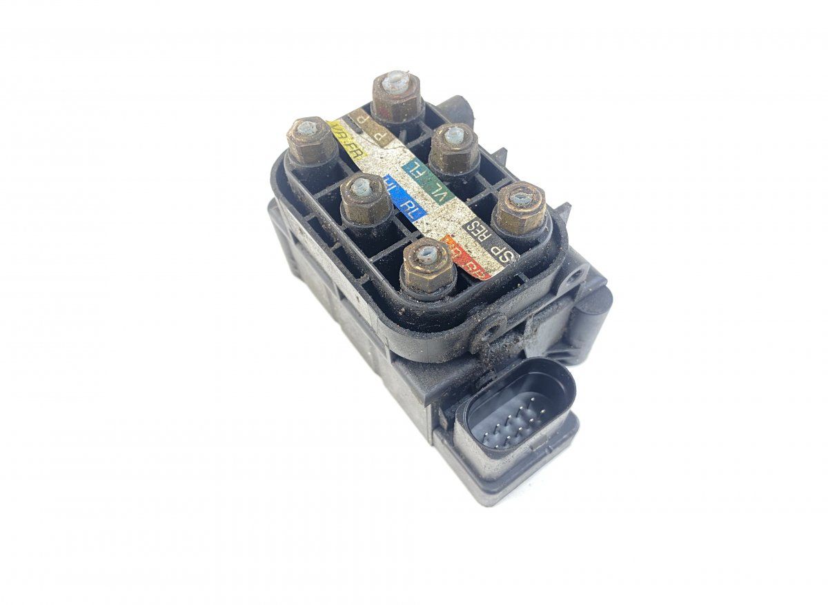 A2123200358 Air suspension valve block MERCEDES-BENZ S-CLASS (W221) (2005-2013)