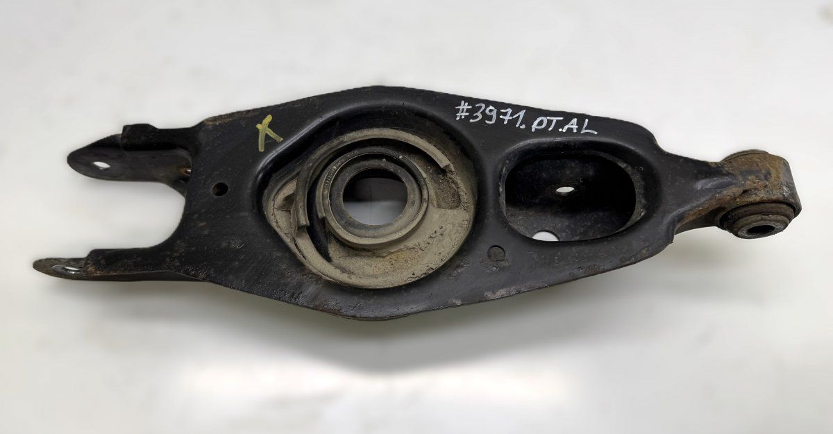 4782598AF Rear Axle Track Control Arm lower Right CHRYSLER 300C II (2010-2023)