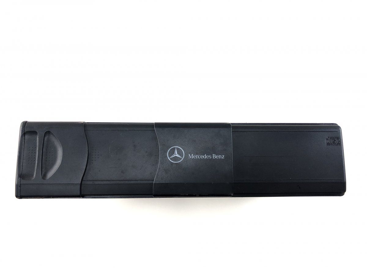 A2208274642 CD  Changer MERCEDES-BENZ SL-CLASS (R230) (2001-2012)