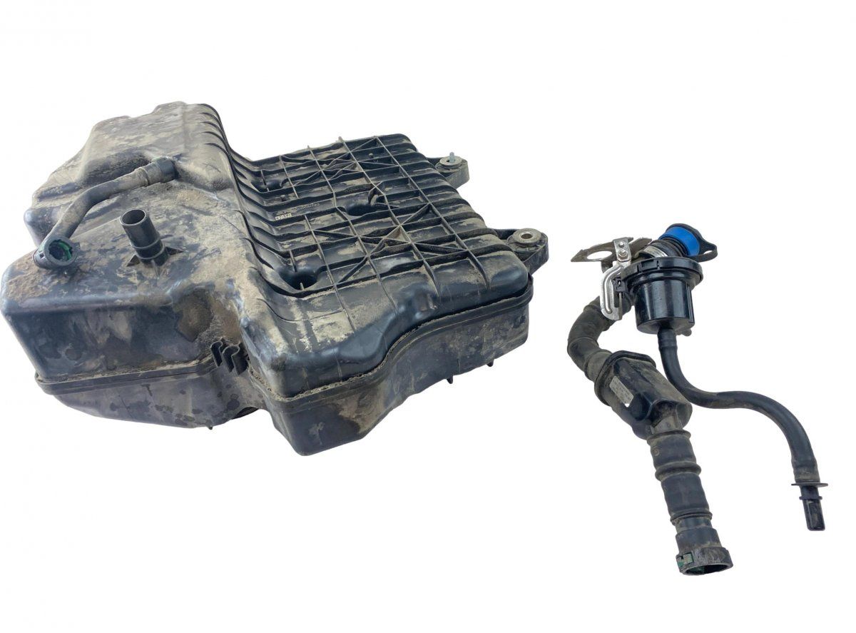 A2054703901 AdBlue tank  MERCEDES-BENZ C-CLASS (W205) (2013-2021)