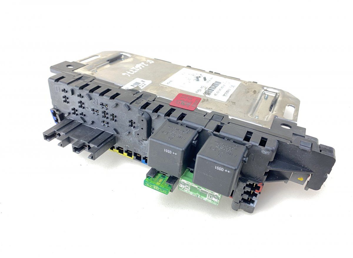 05045139 05045135 05045131 Fuse box MERCEDES-BENZ SL-CLASS (R230) (2001-2012)