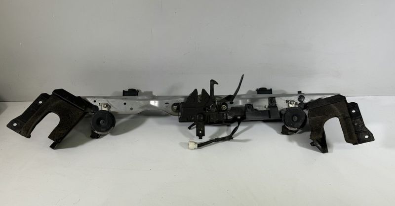 Bonnet latch carrier beam ISUZU D-MAX II (RT) (2012-2019)
