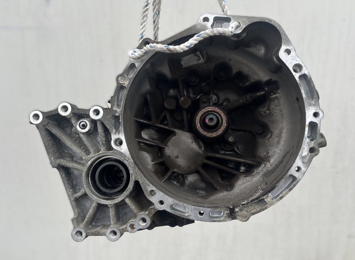 2500A213 Gearbox MITSUBISHI OUTLANDER II (CW, ZG, ZH) (2006-2012)