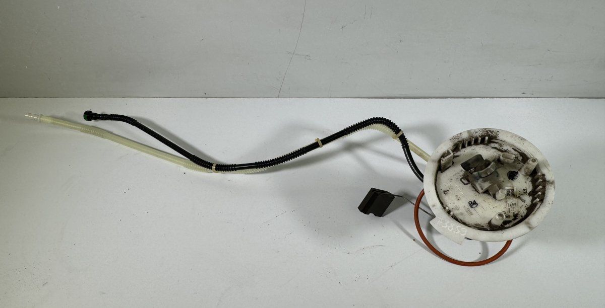 A2044700394 Fuel delivery pump MERCEDES-BENZ E-CLASS (W212) (2009-2016)