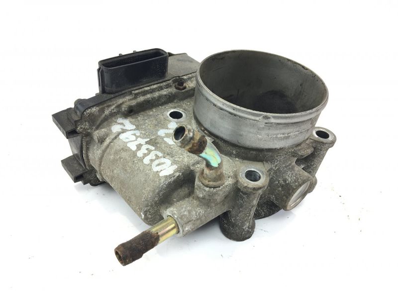 MN135985 Throttle body MITSUBISHI OUTLANDER I (CU, ZE, ZF) (2001-2006)