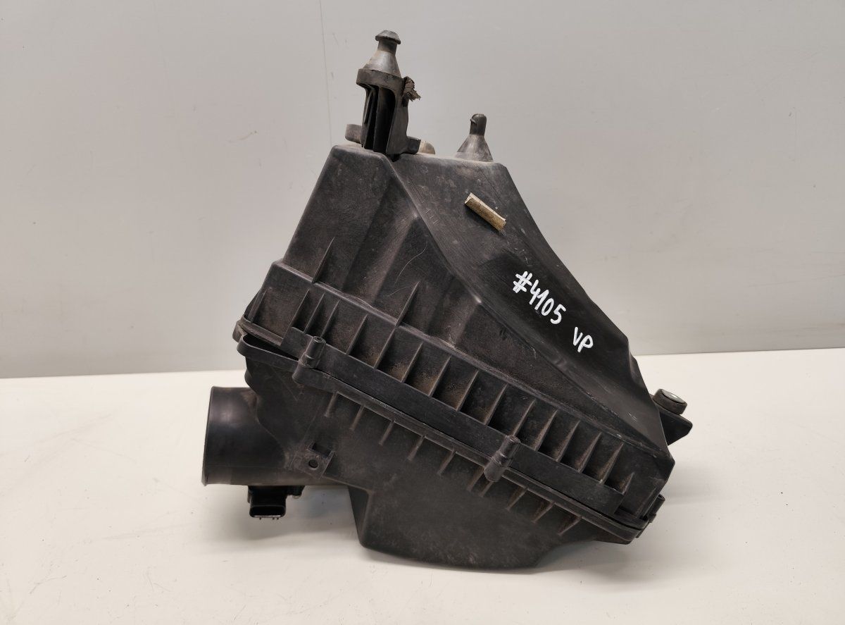 8X239600AB C2Z2990 7G9N12B579AB Air Cleaner (filter box) JAGUAR XJ (X351) (2009-2019)