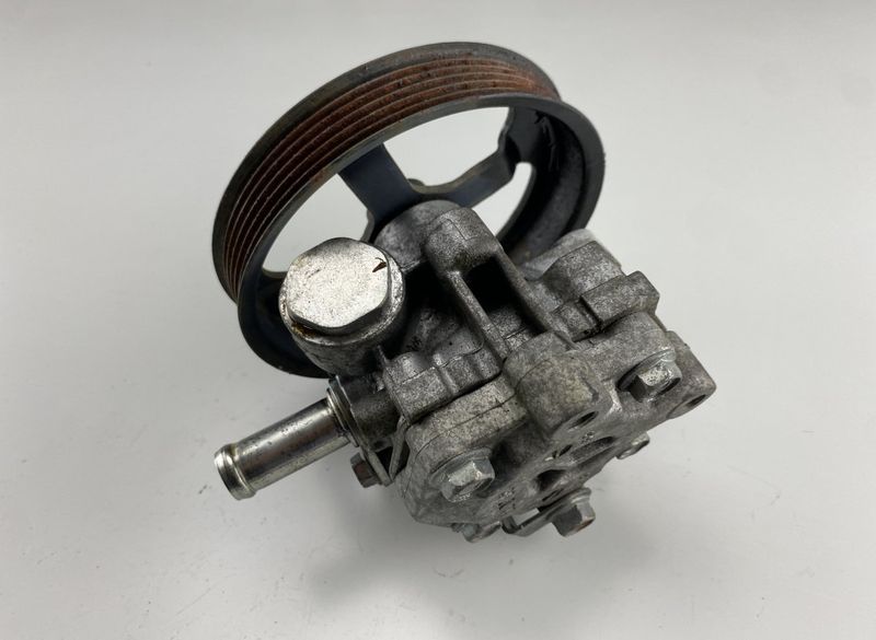 4450A260 MQ300256 MQ300256 4450A107 Power steering pump MITSUBISHI OUTLANDER II (CW, ZG, ZH) (2006-2012)