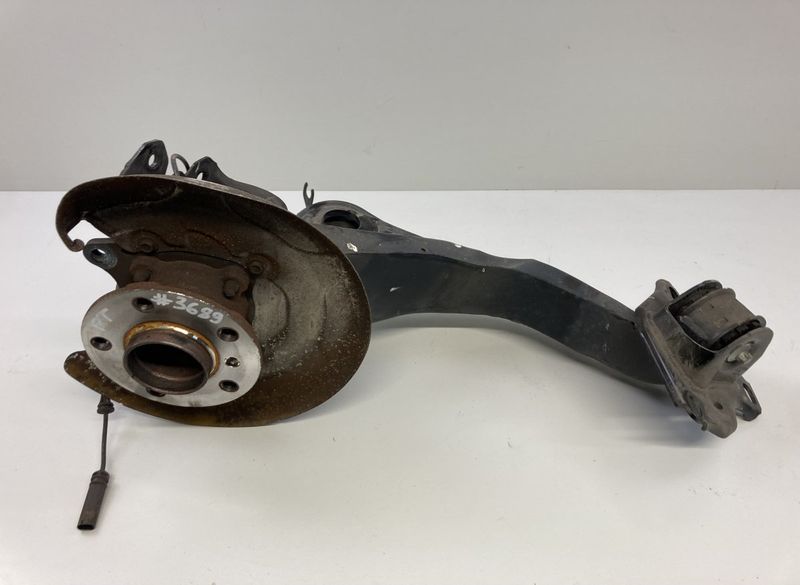 33416858086 33326851582 33326851580 34525A98F70 Wheel bearing housing rear right MINI MINI CLUBMAN II (F54) (2014-2024)