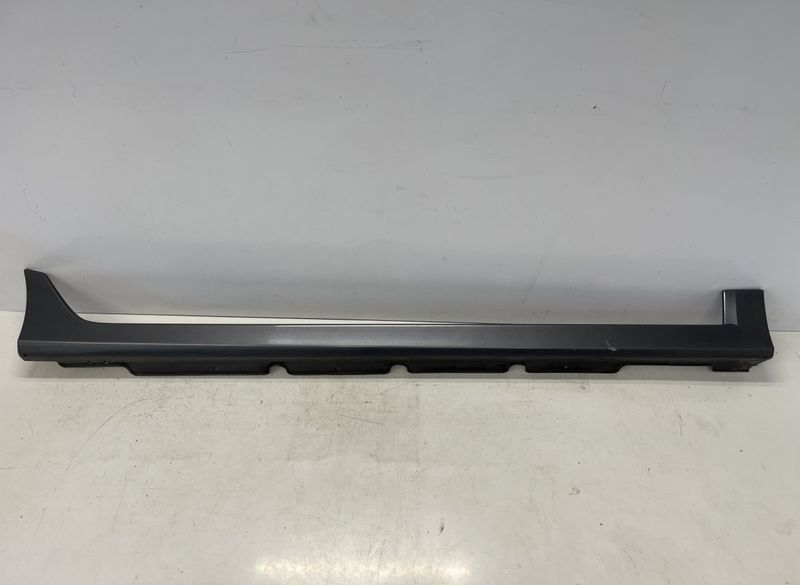 87754-2R800 Side Skirt Right HYUNDAI i30 I (FD) (2007-2012)