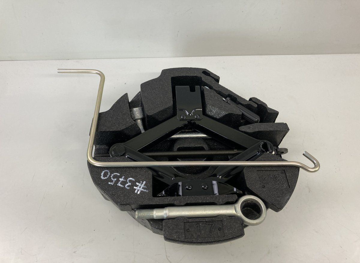 97035FG030 97017AJ000 694003030 97032FG040 97040AC010 Jack SUBARU LEGACY V / Outback (2009-2014)