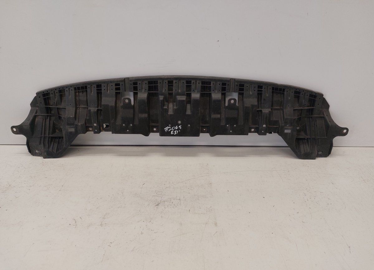 52618-47010 5261847010 Engine splash shield frontal part TOYOTA PRIUS III (XW30) (2009-2015)