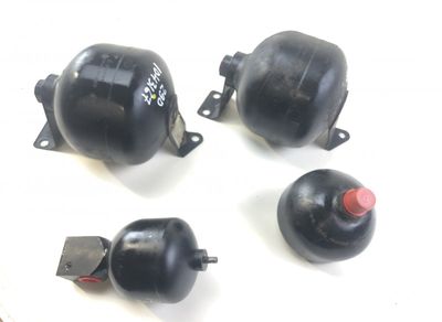 A2203270115 A2203270215 A2203200415 Air spring Load Accumulator Front left MERCEDES-BENZ SL-CLASS (R230) (2001-2012)