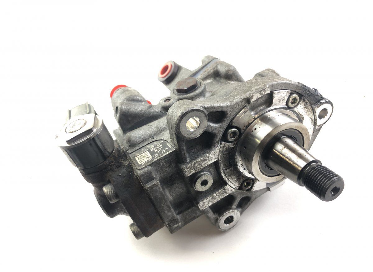 221000E010 2210011010 Fuel injection pump, diesel TOYOTA HILUX VIII (AN110, AN120, AN130) (2015-)