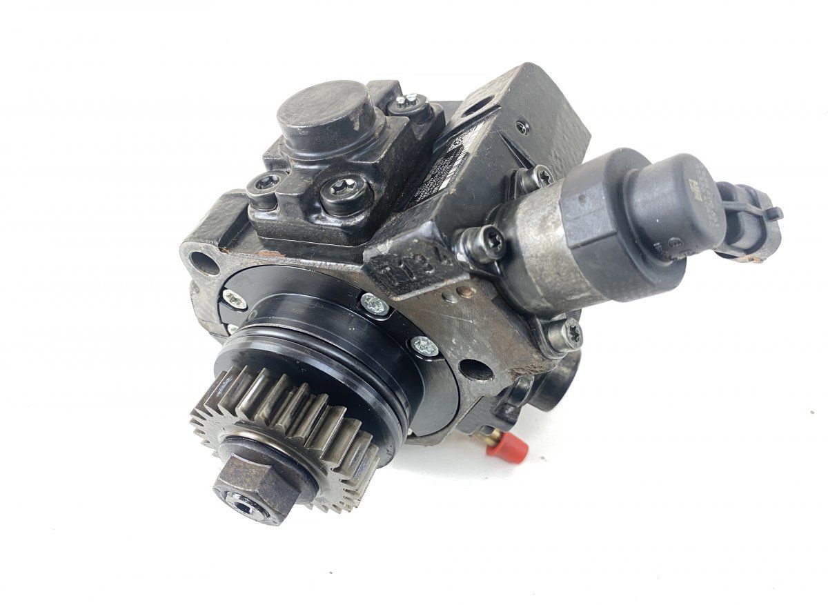 0445010439 Fuel injection pump, diesel MERCEDES-BENZ C-CLASS (W205) (2013-2021)