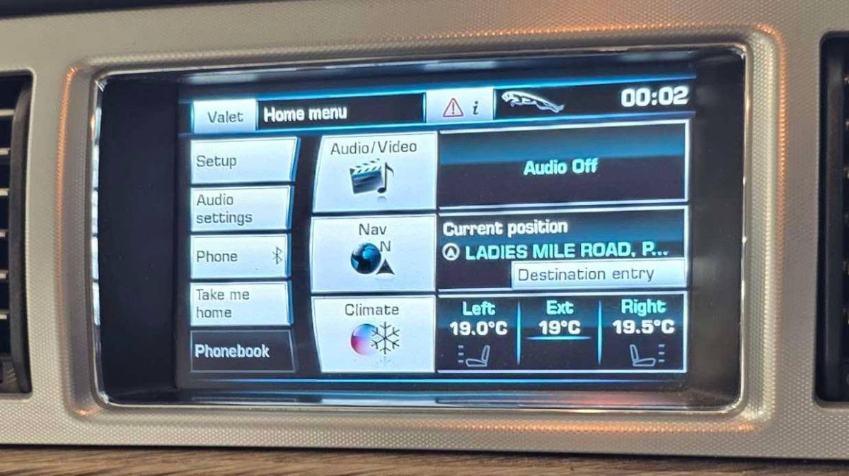 BVVE901A Radio JAGUAR XF (X250, CC9) (2008-2015)