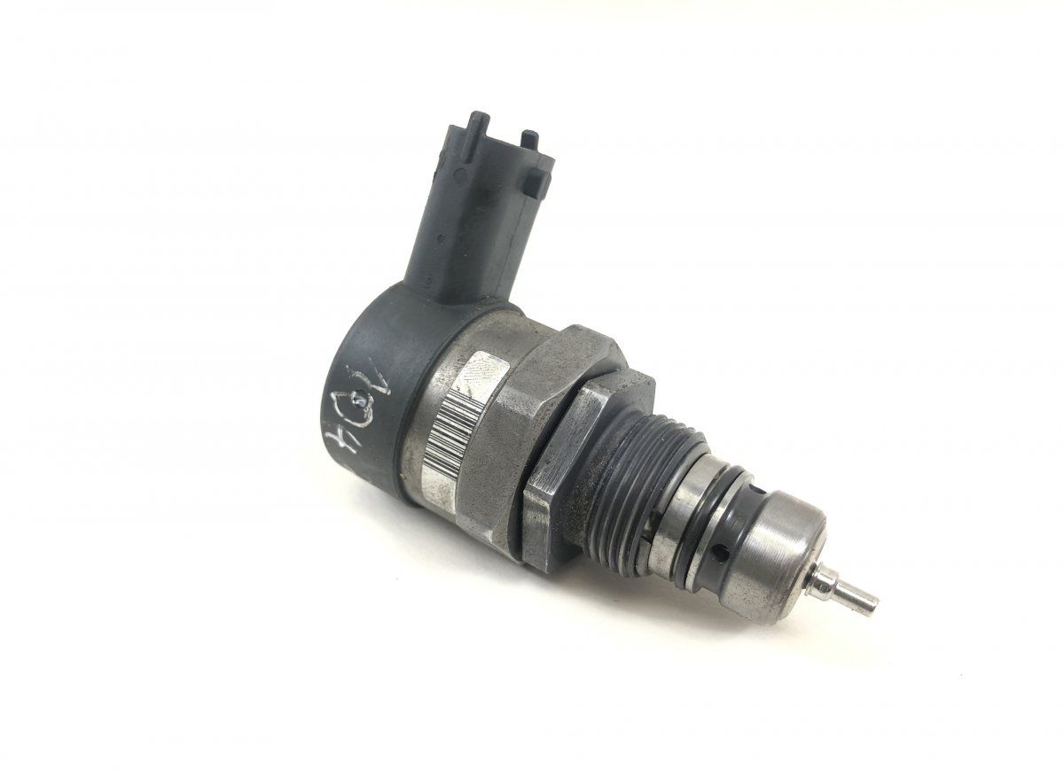 0281006209 Fuel pressure regulator JEEP GRAND CHEROKEE IV (WK, WK2) (2010-2021)