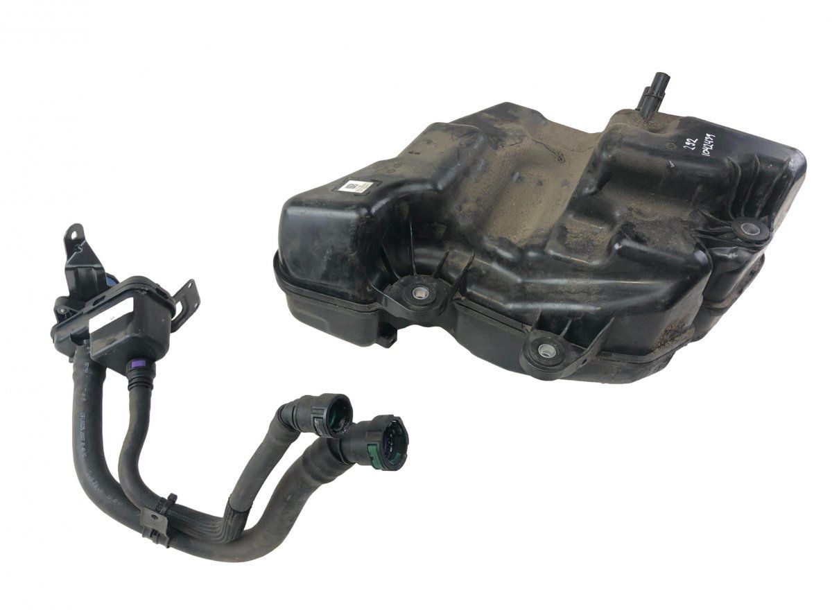 LR139657 AdBlue tank  LAND ROVER DISCOVERY SPORT (L550) (2014-)