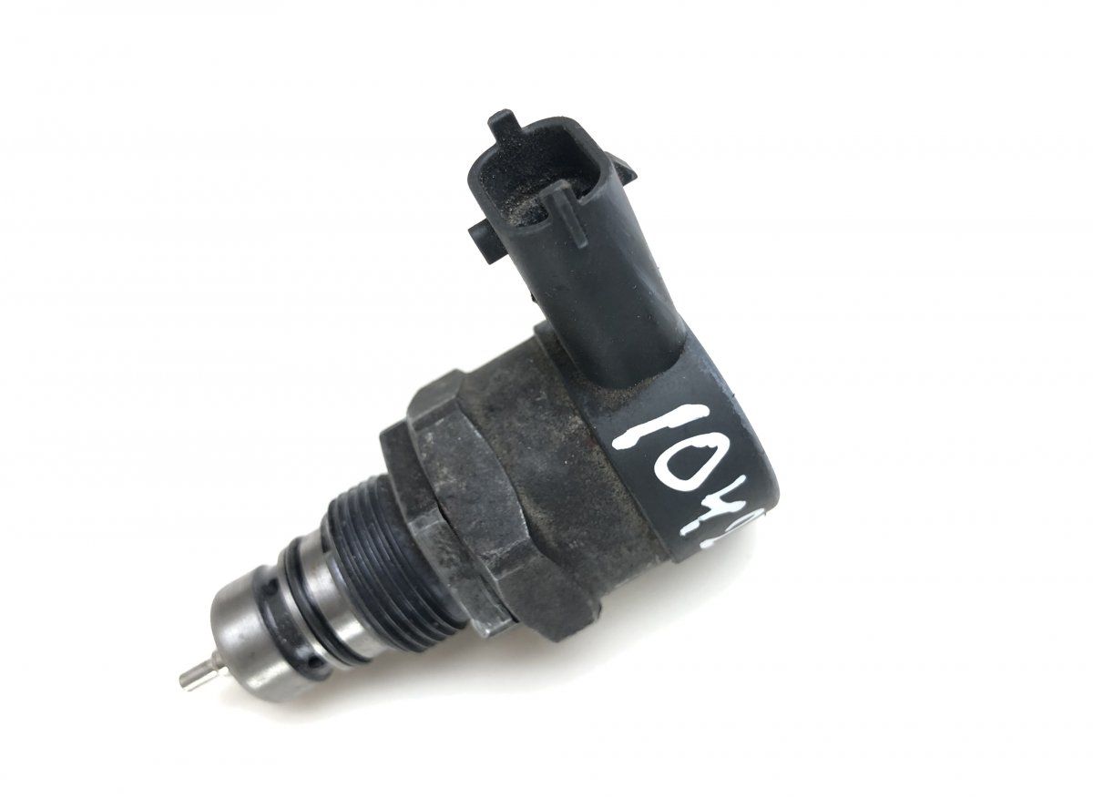 0281006209 Fuel pressure regulator DODGE RAM IV (DJ, DS) (2008-)