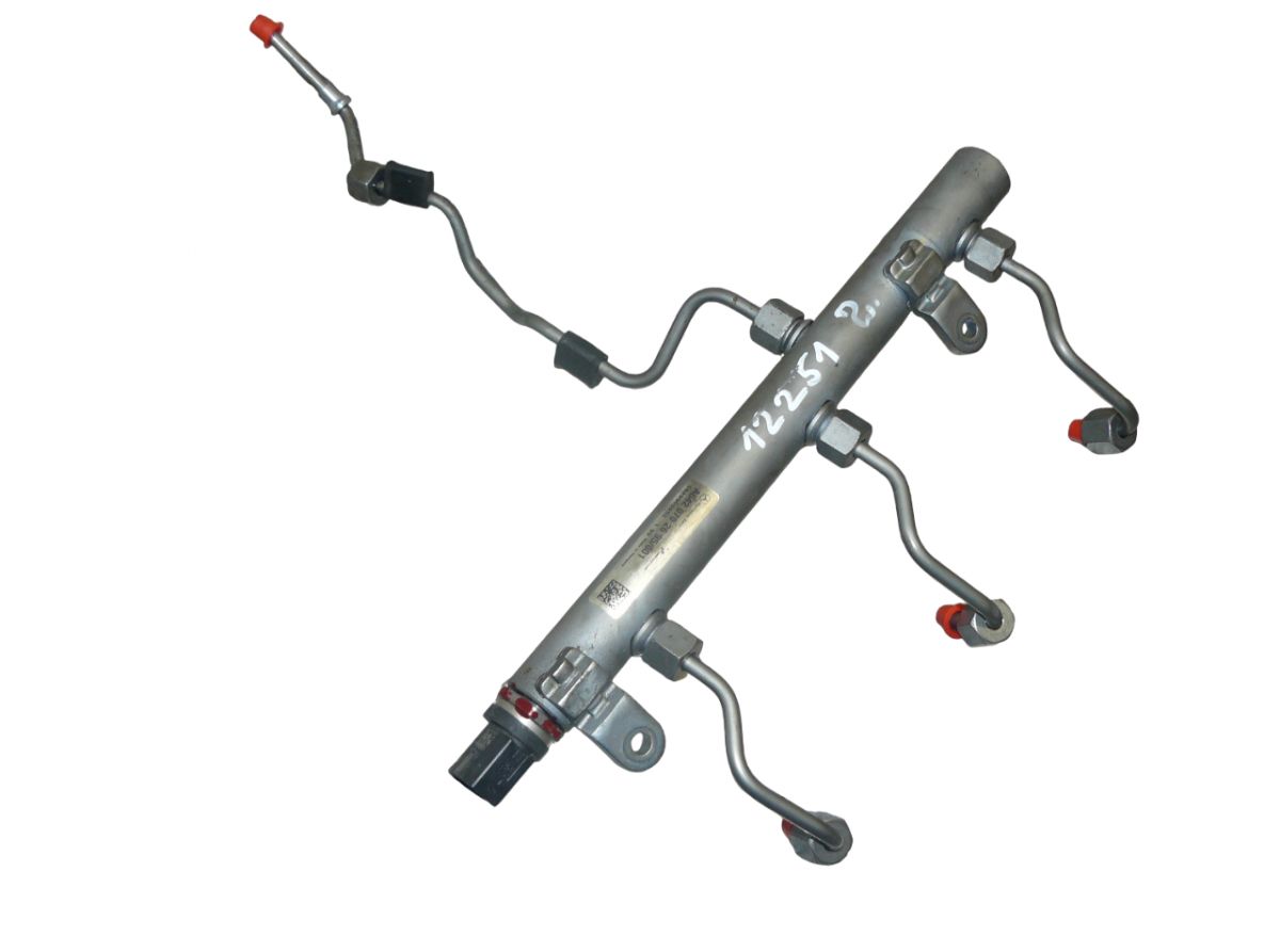 Fuel Distributor / fuel rail CHRYSLER 300C I (2004-2010)