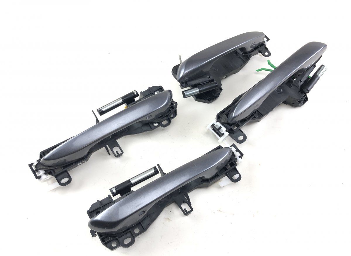 6922033071 Door Handle Exterior Front Right LEXUS ES VII (2018-)