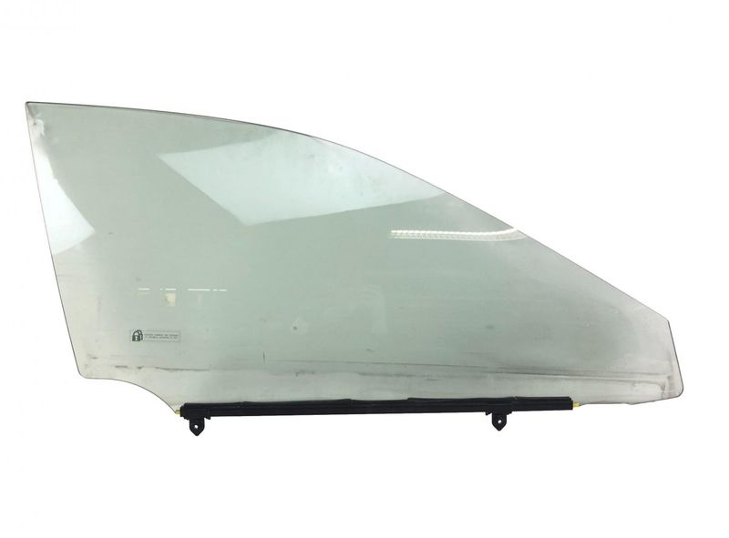 6810133241 Door window glass front right LEXUS ES VII (2018-)