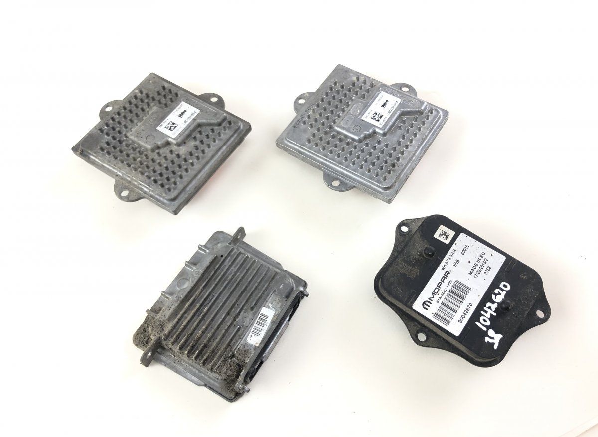 90042670 Xenon control unit left JEEP GRAND CHEROKEE IV (WK, WK2) (2010-2021)