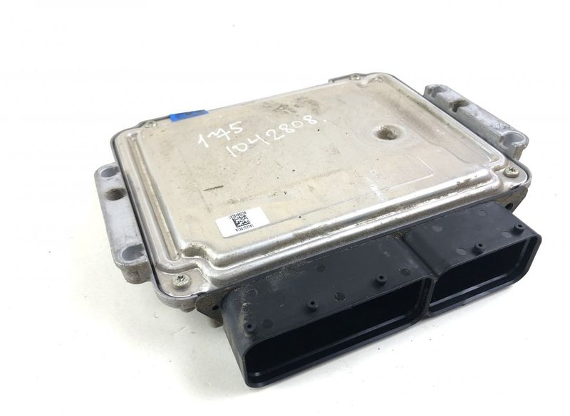0261S14602 Engine Control Unit / module (ECU) HYUNDAI TUCSON III (TL) (2015-2021)