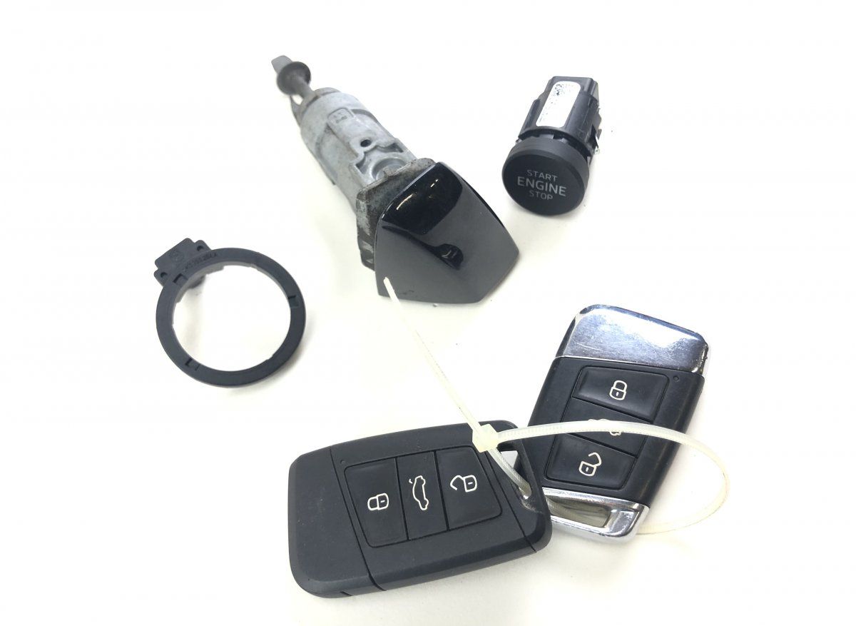 3V0959752 Key / Keys SKODA SUPERB III (3V3, 3V5) (2015-2024)