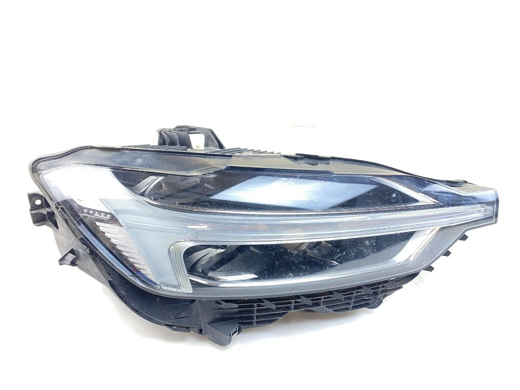 31656561 Headlight right VOLVO XC60 II (246) (2017-)