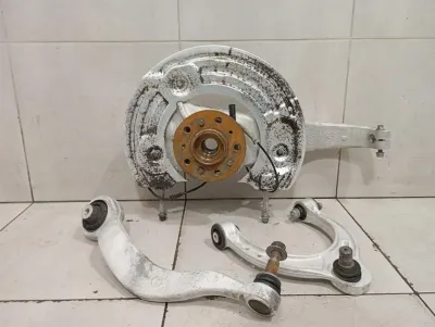 BMW 8 Series 18--25 G16 M8 Left Front Hub 31107857011 Wheel Bearing Housing Front Li-