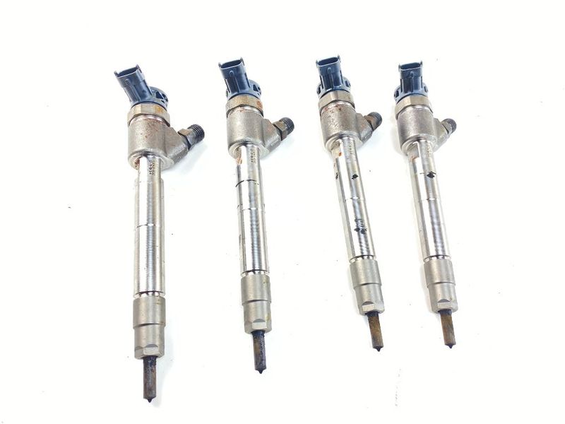 0445110955 0445110749 0445110954 Fuel injector set CITROËN BERLINGO (K9) (2018-)
