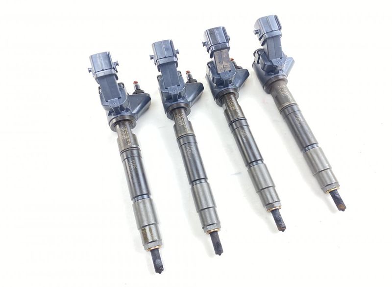 36012936 Fuel injector set VOLVO V60 II (225) (02.18-)