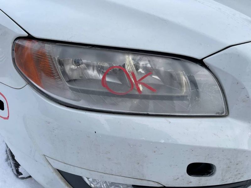 Headlight right VOLVO V70 III (BW) (2007-2016)