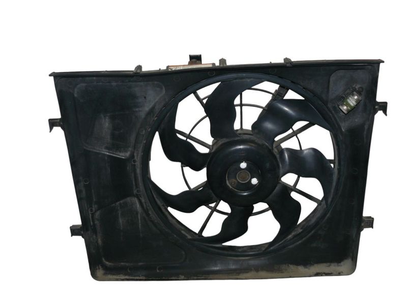 253861H050 Radiator Fan Electric KIA CEE&#39;D I (ED) (2006-2012)
