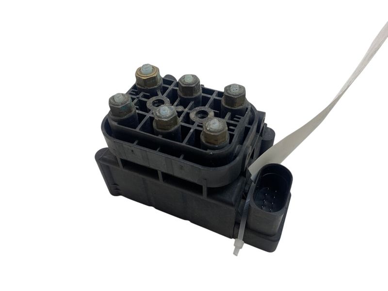 A2123200358 Air suspension valve block MERCEDES-BENZ ML-CLASS (W164) (2005-2011)