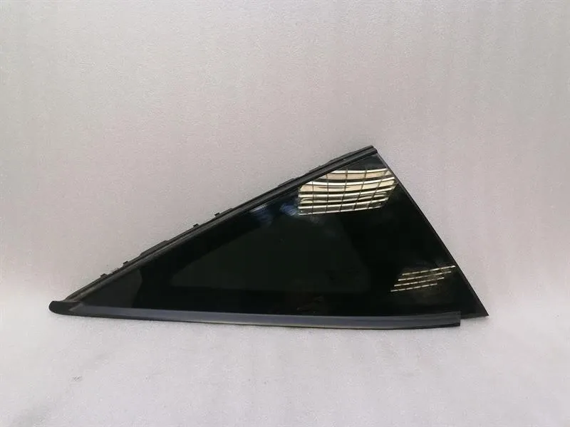 Ferrari Roma F169 Right Rear 1/4 Glass 967700 Door Glass 1/4 Rear RH