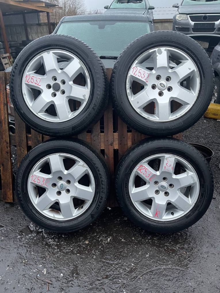 8JX19 ET53 D72.6 5X120 Rim set With Tyres 4 pcs LAND ROVER DISCOVERY III (TAA) (2004-2009)