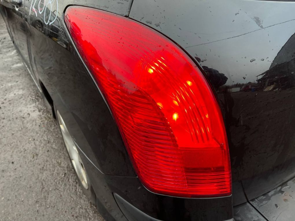 Tail light left PEUGEOT 308 I (4A, 4C) (2007-2013)