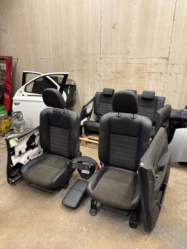 Set Of Seats MITSUBISHI OUTLANDER III (GG, GF, ZJ, ZK, ZL) (2012-2021)