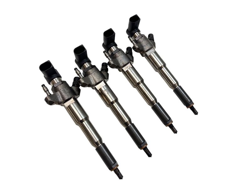 166093282R Fuel injector set NISSAN NAVARA III / NP300 (D23) (2014-)