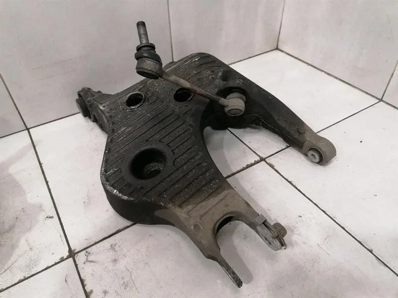 Range Rover Sport L494 Left Rear Wishbone LR045790 Rear Left Wishbone