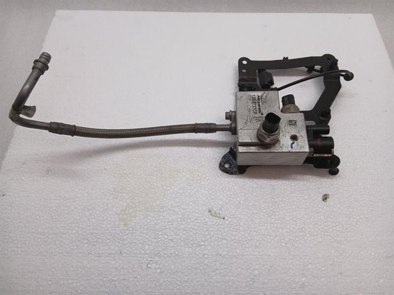 McLaren 570S Spider Hydraulic Valve 13b0737cp Hydraulic Valve AXLE LIFT