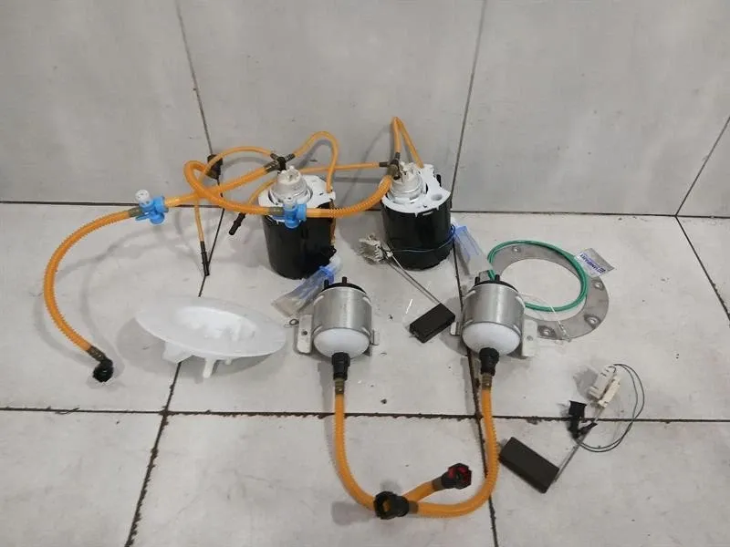 Aston Martin Rapide 10-14 Fuel Pump Electric 6G33-9B260-CC Fuel Pump V12