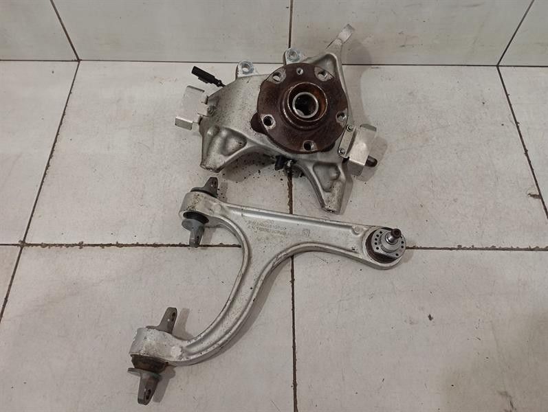 McLaren 600LT Spider Left Rear Hub 14BA022CP Wheel Bearing Housing Rear Left