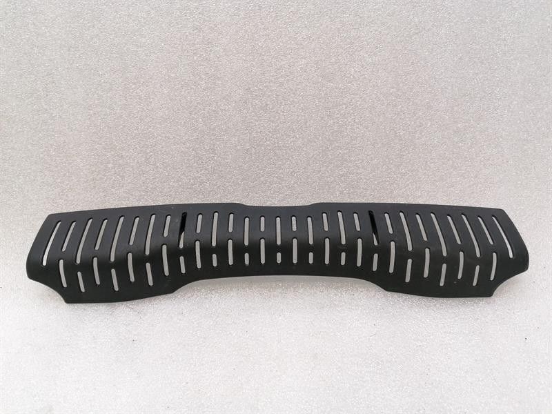 Bentley Continental GT W12 Engine Cover 07C103925Q Engine Cover